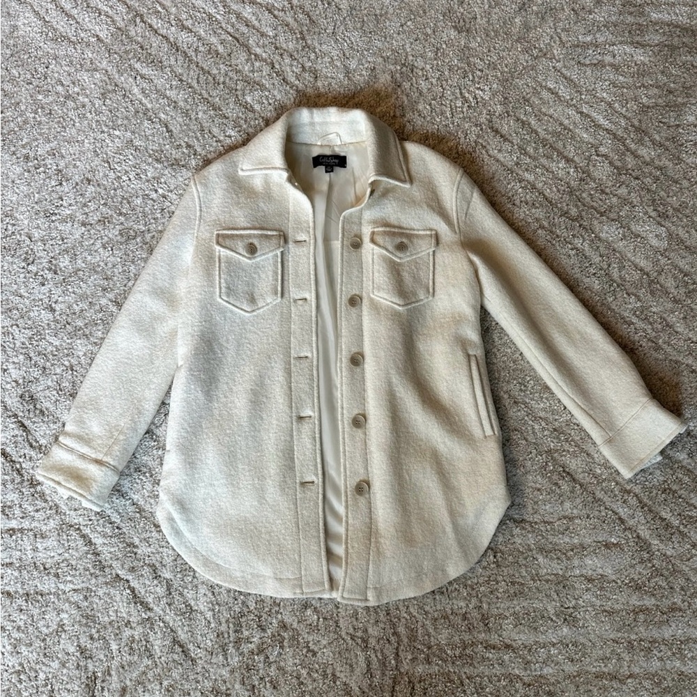 Shacket - Picture 2 of 5